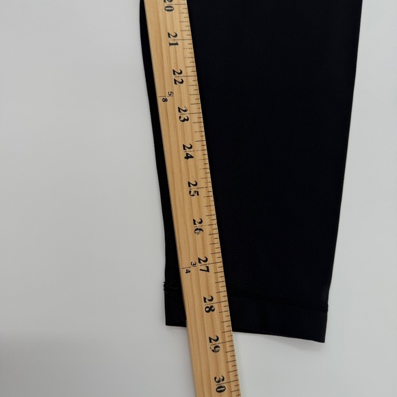 Lululemon Leggings Women 12 Black Wunder Under HiRise Tight Luxtreme Full W5AWAS - Picture 8 of 10